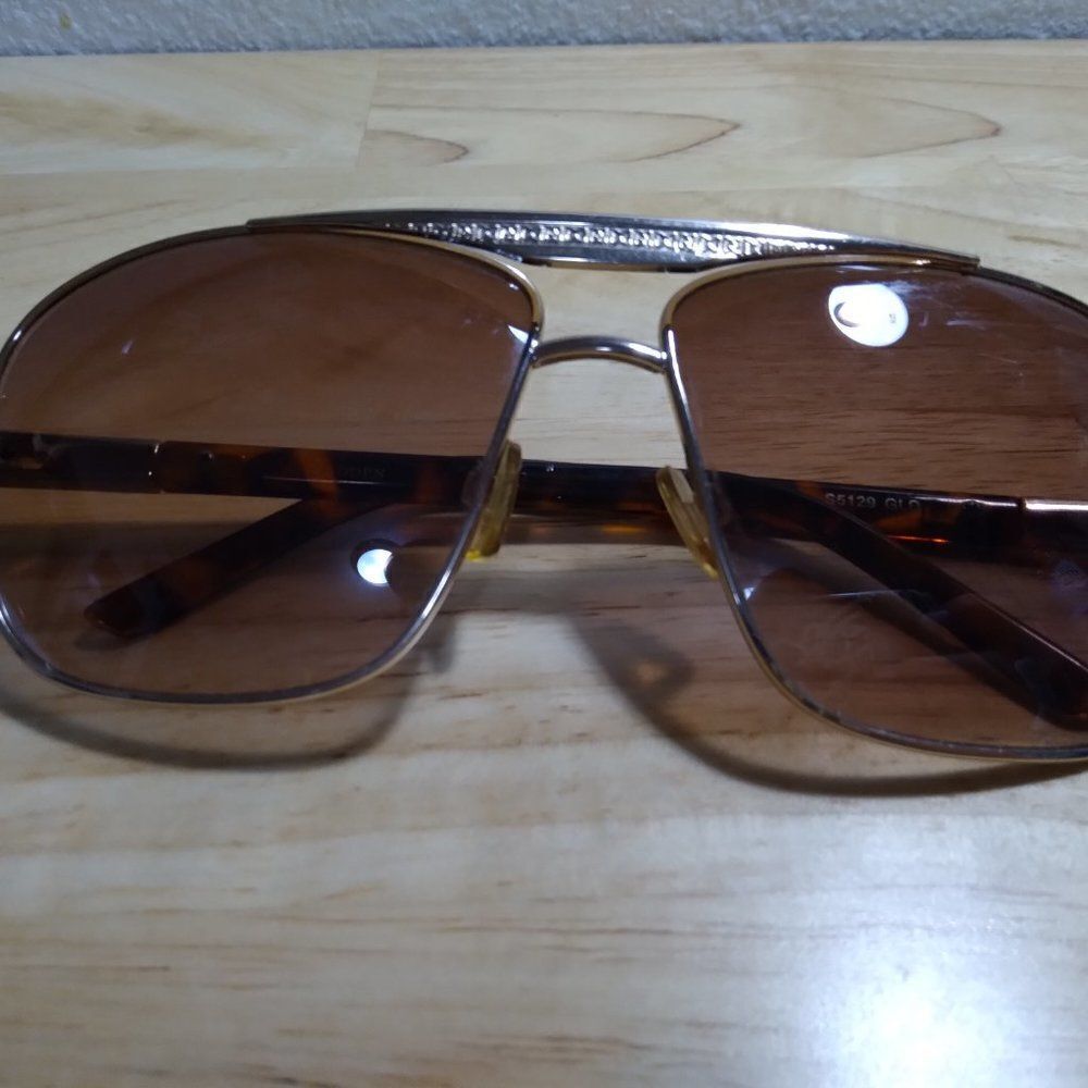 Steve Madden Aviator Sunglasses S5129 GLO